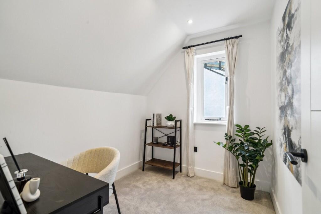 Kelso Place | London 2 Bedroom House To Rent
